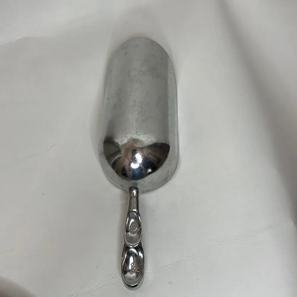 Ice Bucket Vintage Silver Metal Lid Handle Ice Scoop 12 Cup 7 In Tall 7 In Round